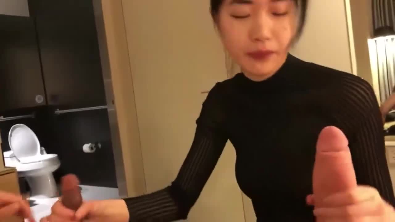 外语学院女学生骚货加拿大找大屌老外还有一个黑人3P轮流口交轮流被操叫声和表情都很夸张_#媚黑婊_#学生.mp4