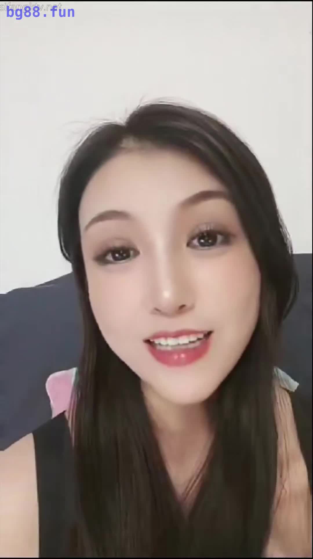 更多福利电报搜@HTHUB.mp4