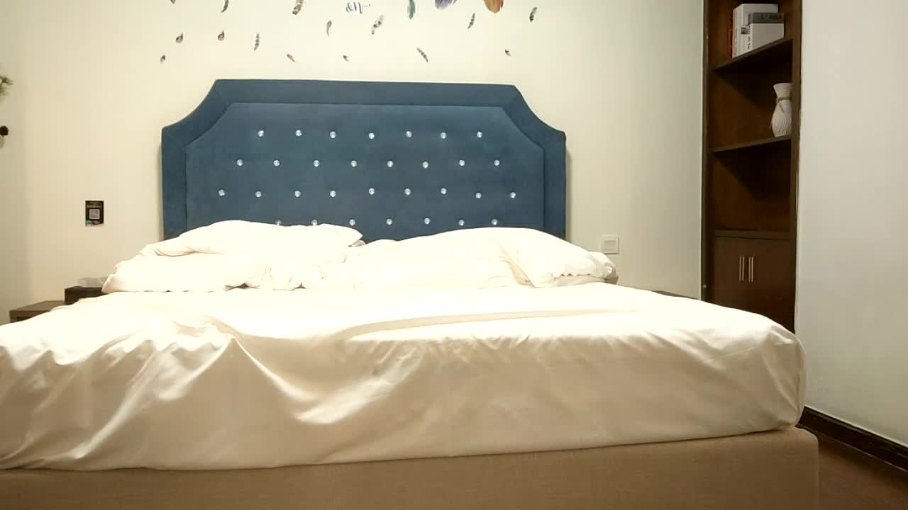 气质颜值御姐遭大罪，被哥两轮流爆操，深喉大屌，爽的呻吟不断2.mp4
