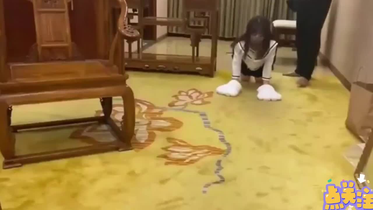 国产自拍-舔逼，调教馒头逼.mp4