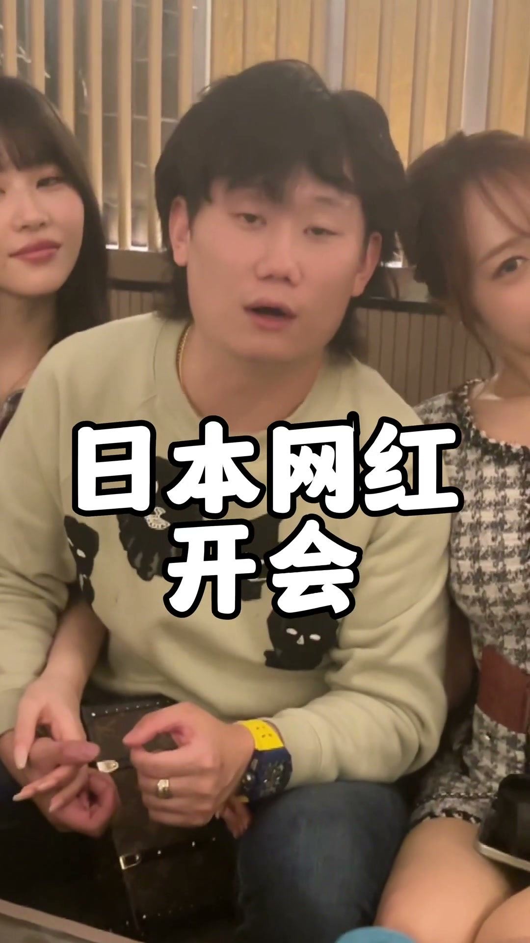 下载.mp4