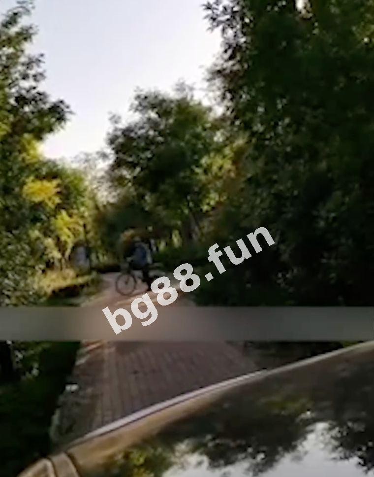 0b827827d0ad4d7a8f4c07f27560cf73.jpg