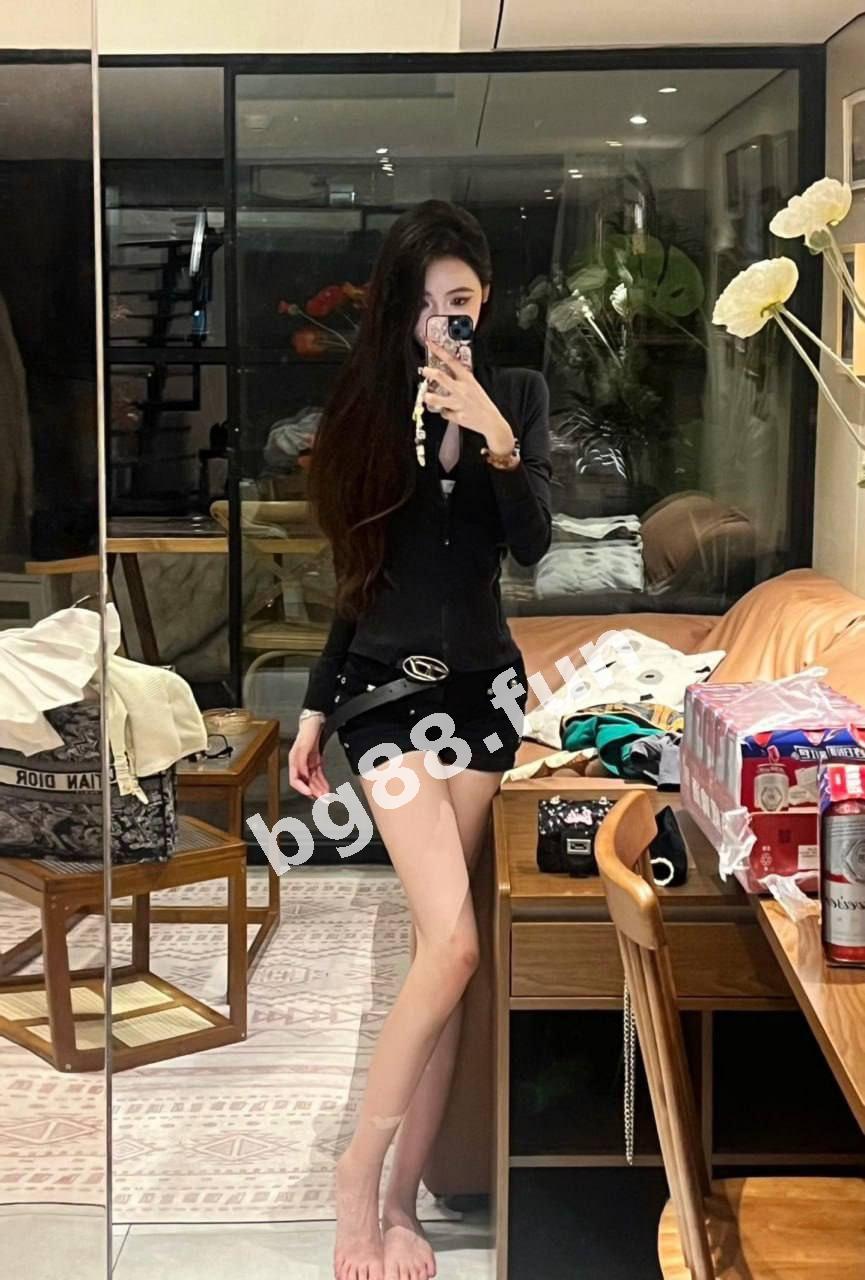 61c37b3a165b4f6284386b34fe96eaf0.jpg
