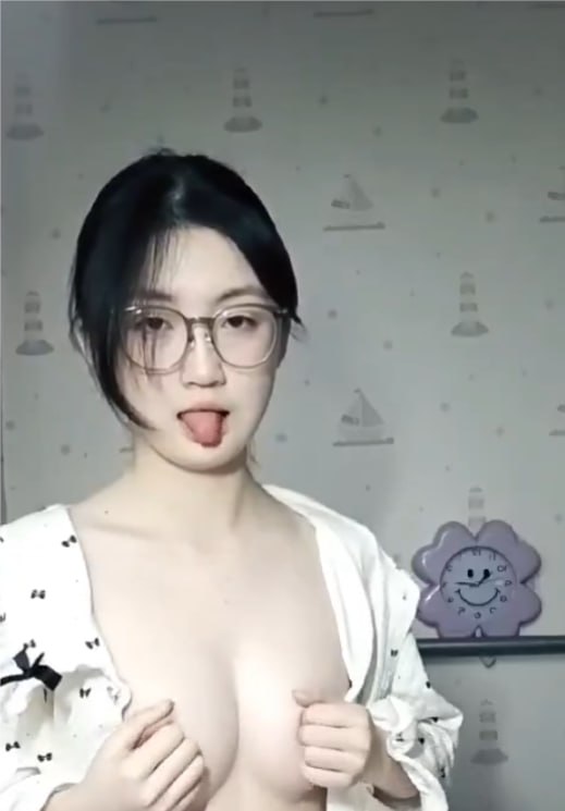 eece564c183f4eb7914e2a8f7034060f.jpg