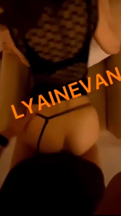 推特女神『特莱莎』大尺度性爱私拍流出美乳丰臀黑丝后入完美露脸.mp4