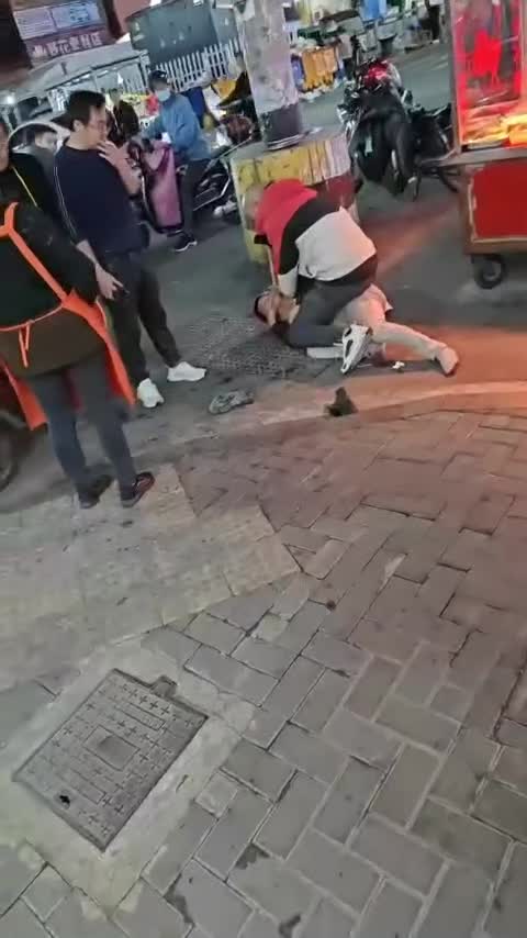 世态炎凉 光头最强.mp4
