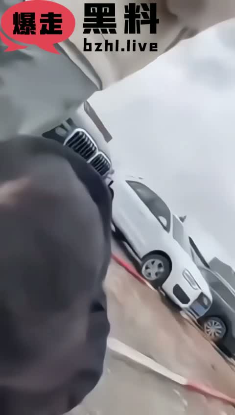 君合律所合伙人 许晟骜 陪小三产检被老婆当场抓奸 现场视频加私密视频超绝双杀让全网沸腾！