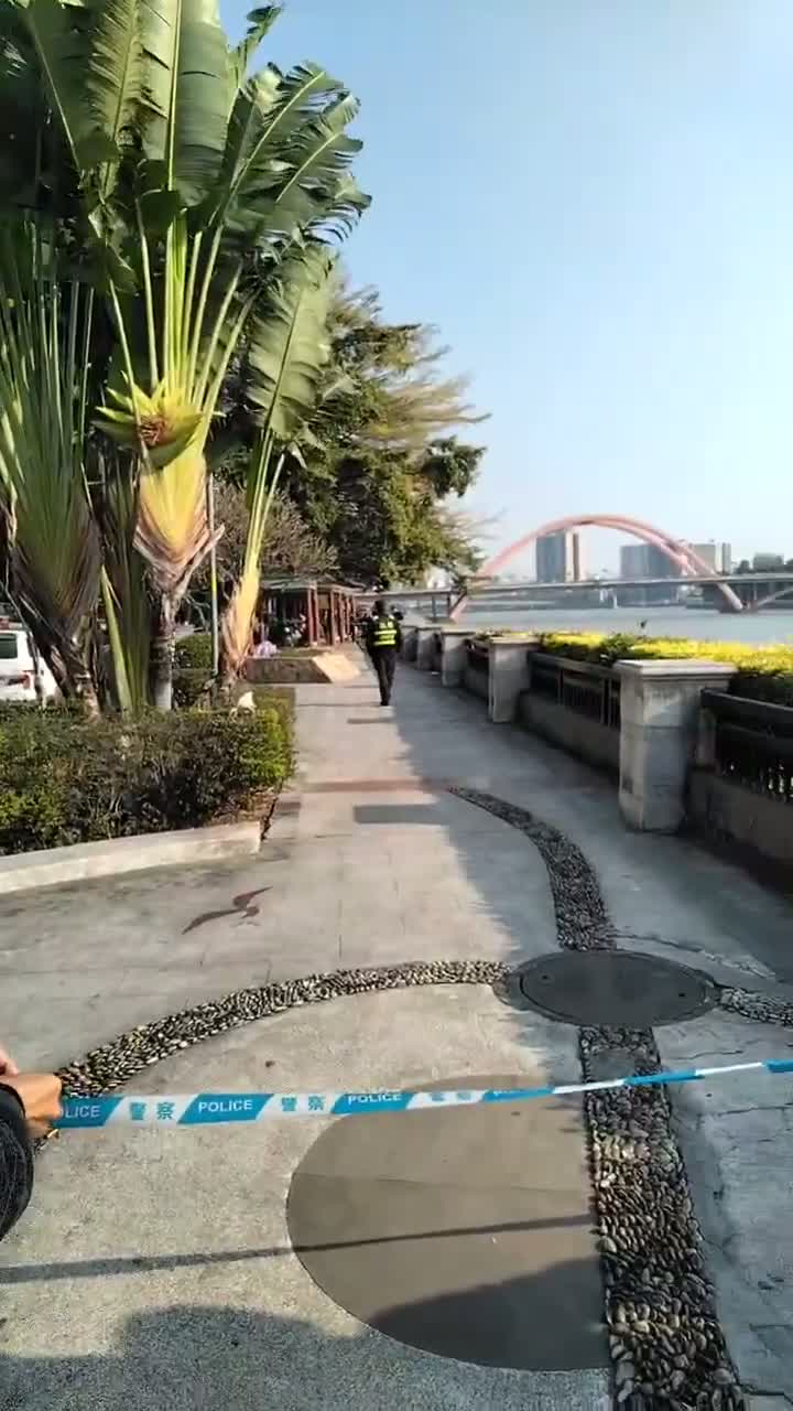 钓鱼钓到了人头！广州番禺洛溪江边 钓鱼佬意外钩上一颗人体头颅！现场视频全网疯传！