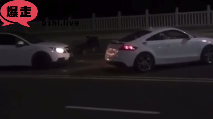 河南街头枪击事件！两男子因追车引发矛盾 奥迪车主当场掏枪爆头射杀 现场视频曝光！