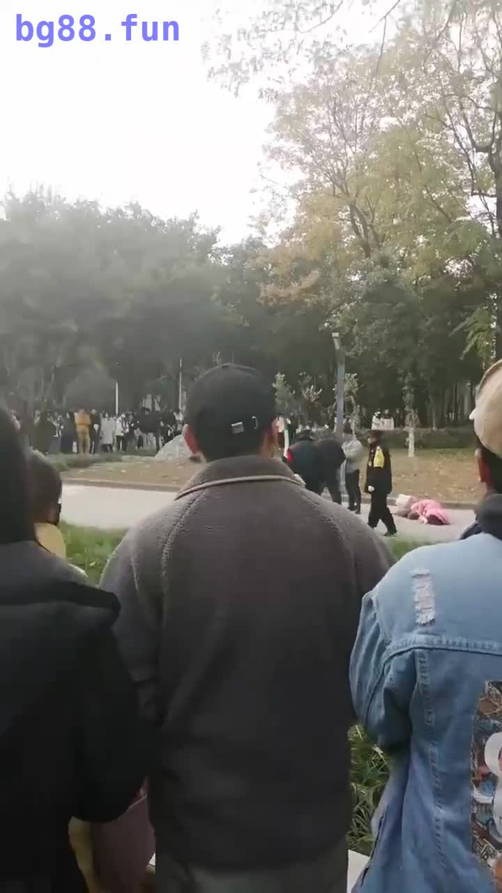 643310541b6b0e4b3ea79e41560e84a9.mp4