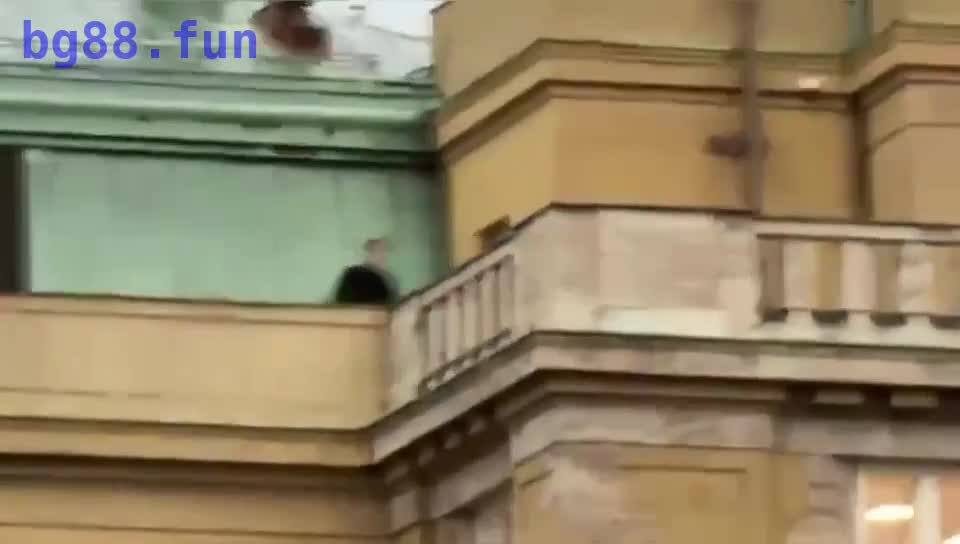 4d107b78f0bbd534dcd5560ad3b20c5f.mp4