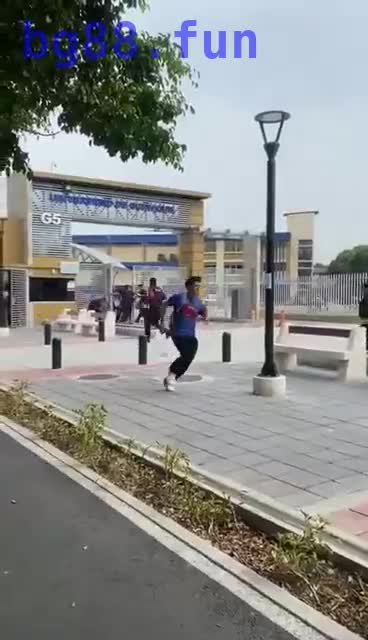 1.mp4
